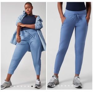 Athleta Trekkie North Jogger in Cottage Blue Women’s size 2
